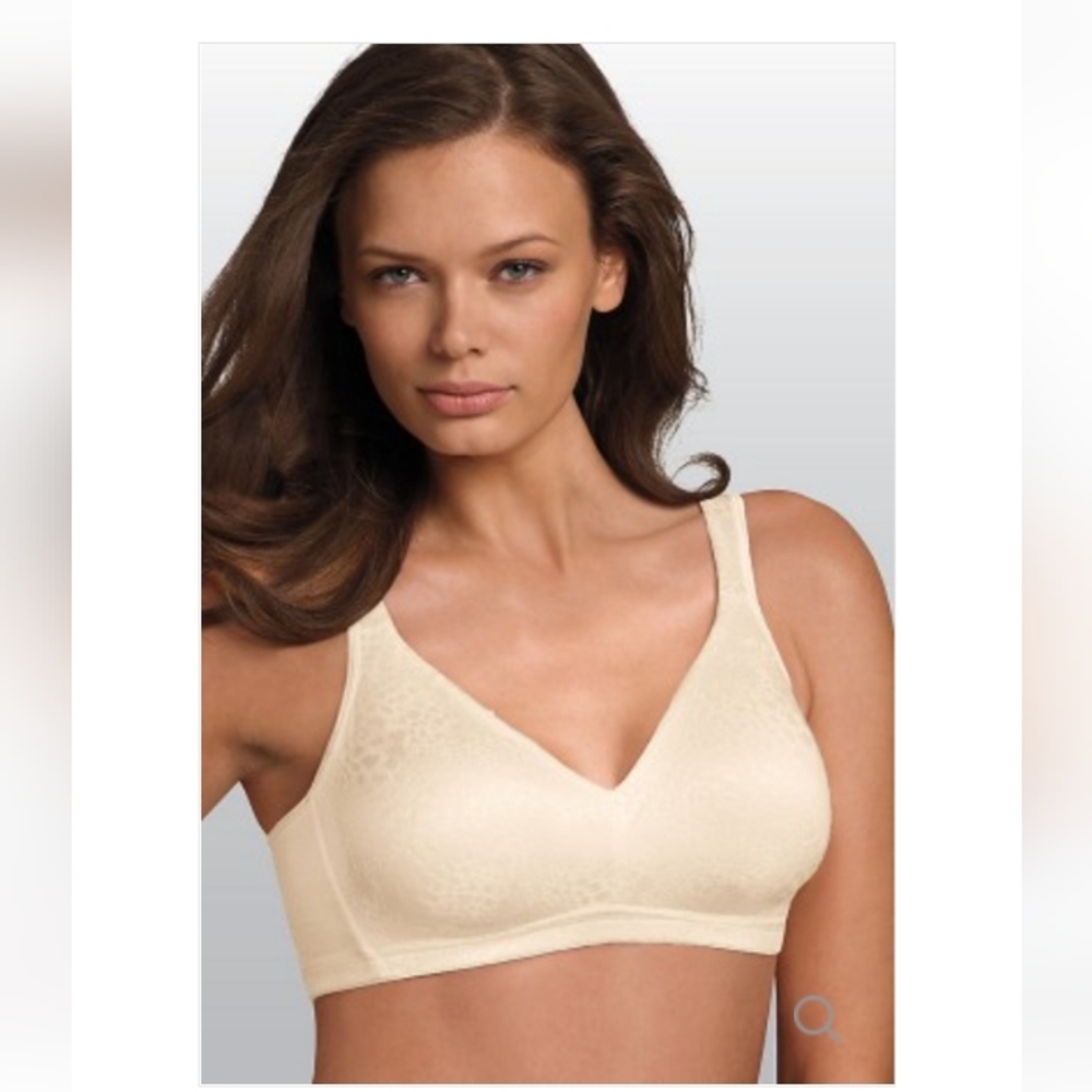 Playtex 18 Hour Fittingly Fabulous Wirefree Bra Size 42D